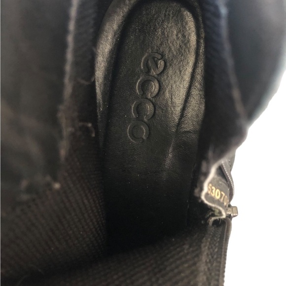 ECCO Sculptured 45 Ankle Bootie 6-6.5 Butter Soft Leather Black Dark Acadamia - Picture 6 of 7